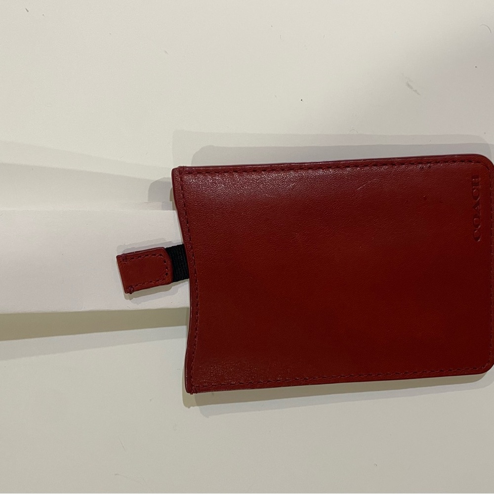 Coach rest Red Leather Card Holder - Picture 4 of 5